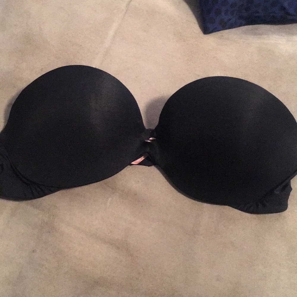 Very sexy VS strapless bra